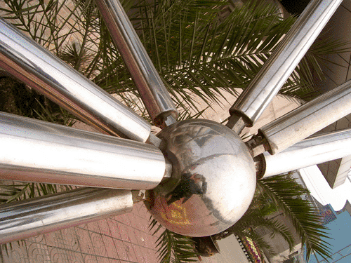 海伦不锈钢螺栓球网架